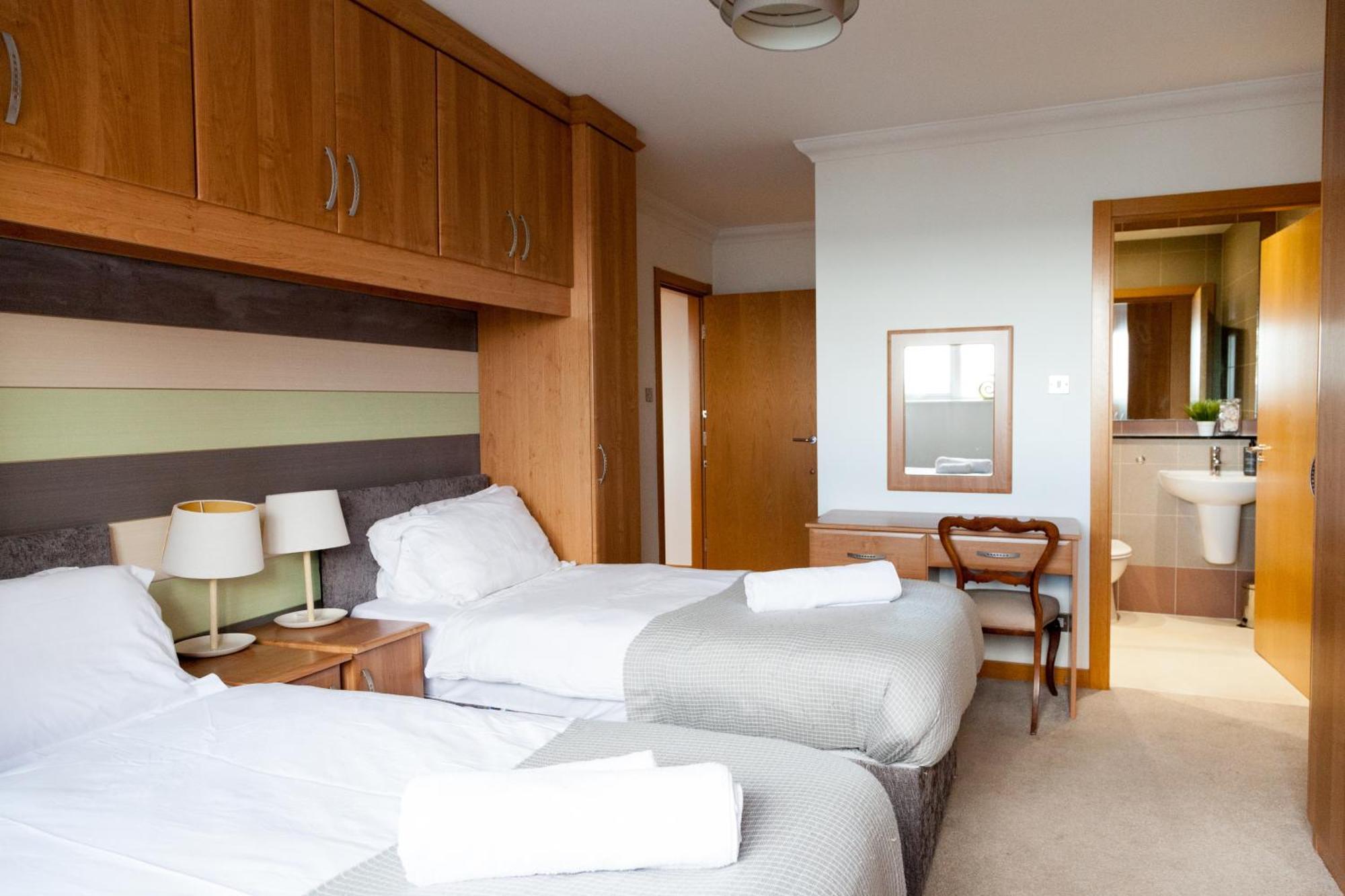 Weekly & Monthly Stays In Penthouse For Contractors Or Leisure Single Or Superking Beds Available Birkenhead Luaran gambar