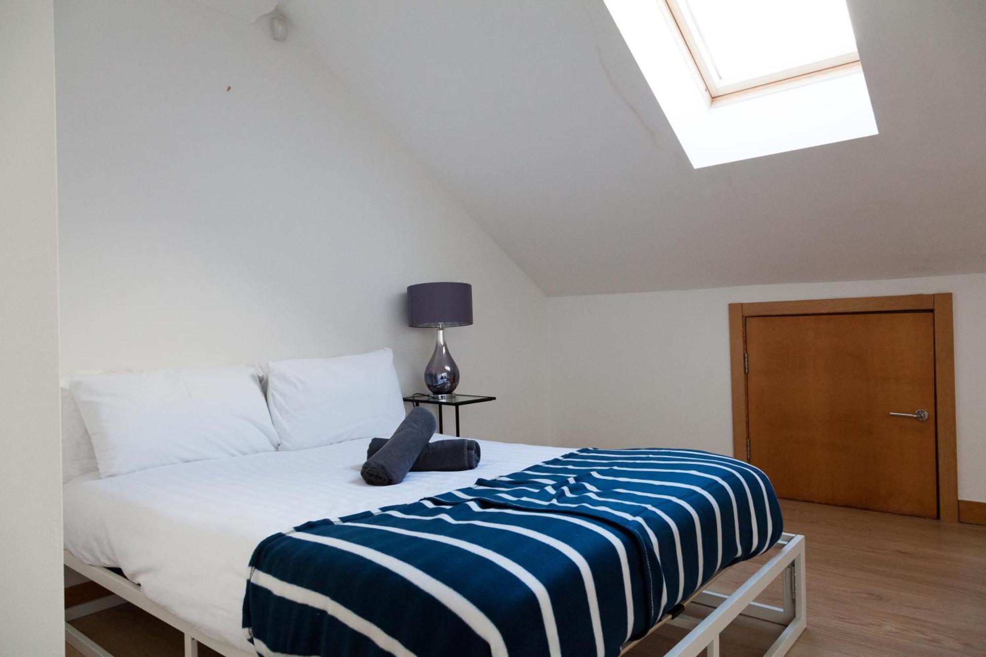 Weekly & Monthly Stays In Penthouse For Contractors Or Leisure Single Or Superking Beds Available Birkenhead Luaran gambar