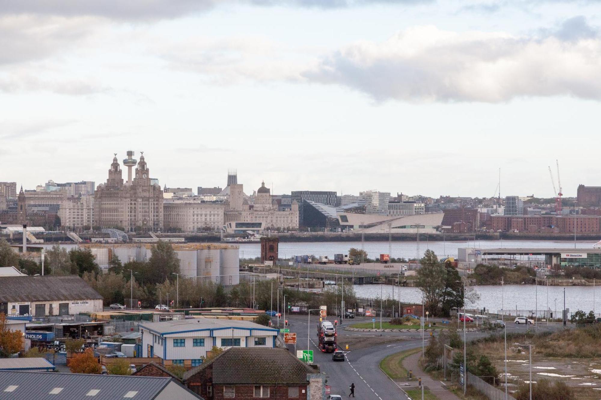 Weekly & Monthly Stays In Penthouse For Contractors Or Leisure Single Or Superking Beds Available Birkenhead Luaran gambar